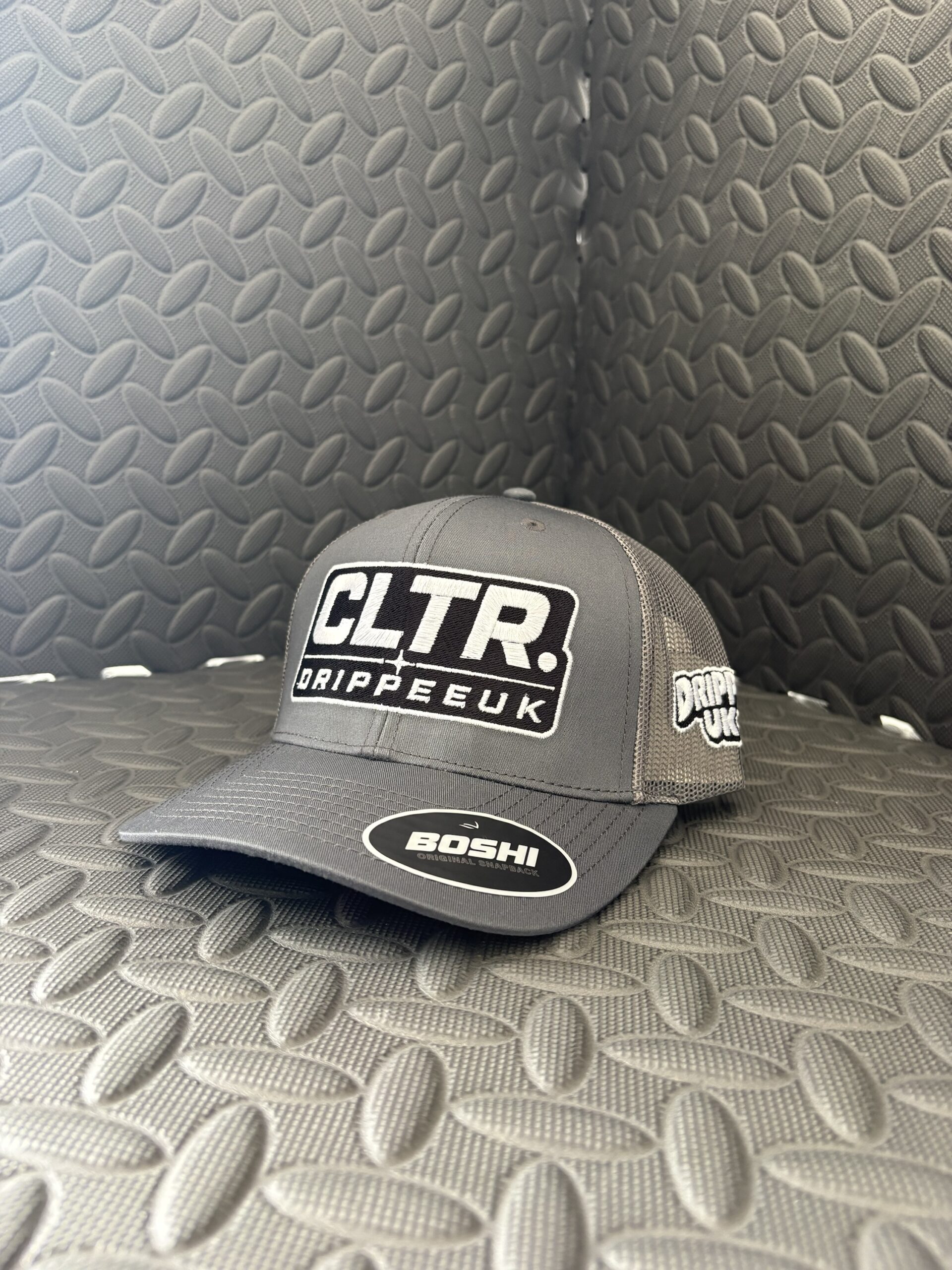grey-cltr-x-drippeeuk